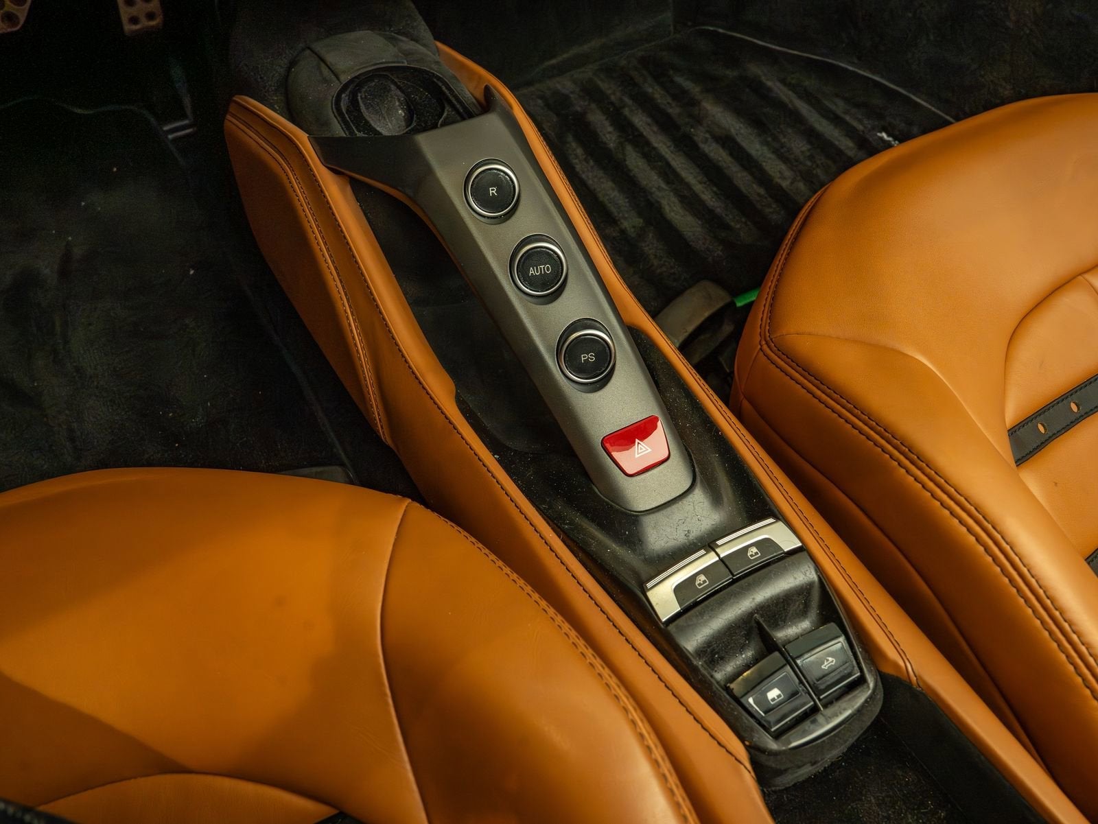 2018 Ferrari 488 Spider Base