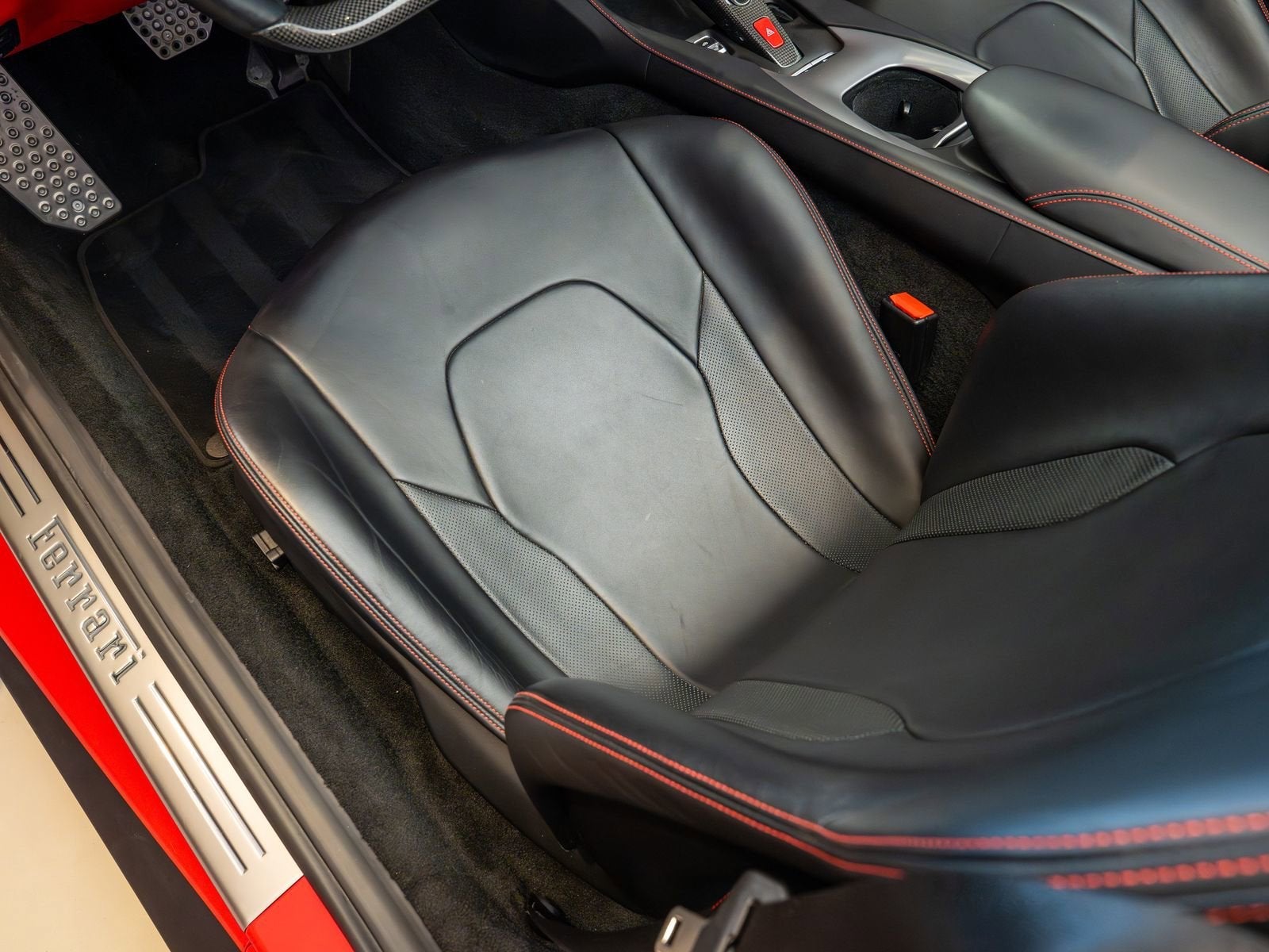 2020 Ferrari Portofino Base