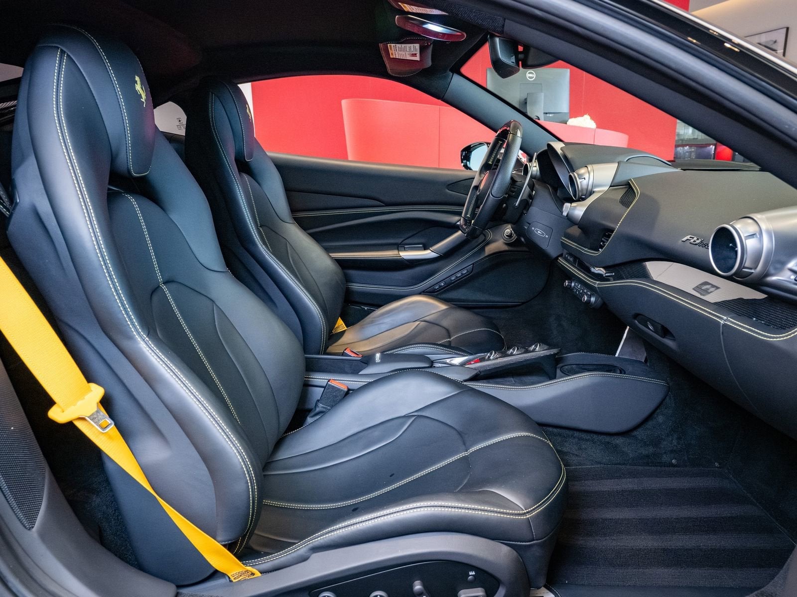 2021 Ferrari F8 Tributo Base