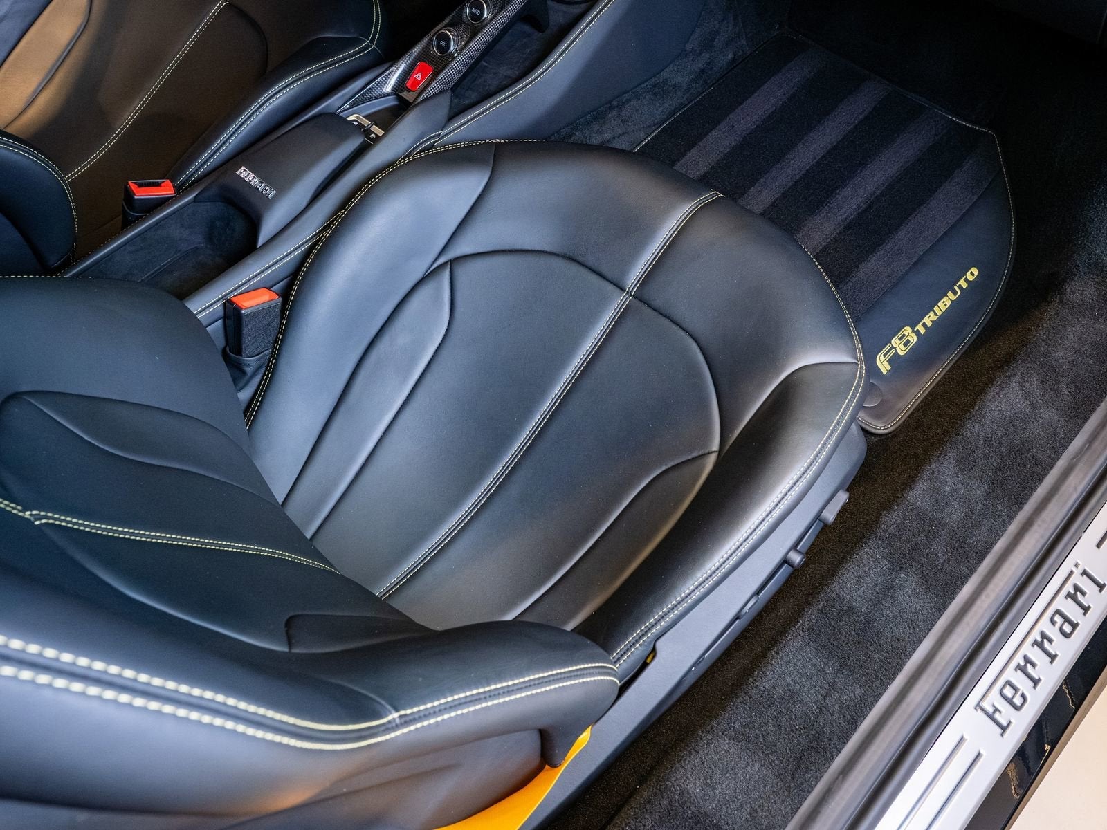 2021 Ferrari F8 Tributo Base