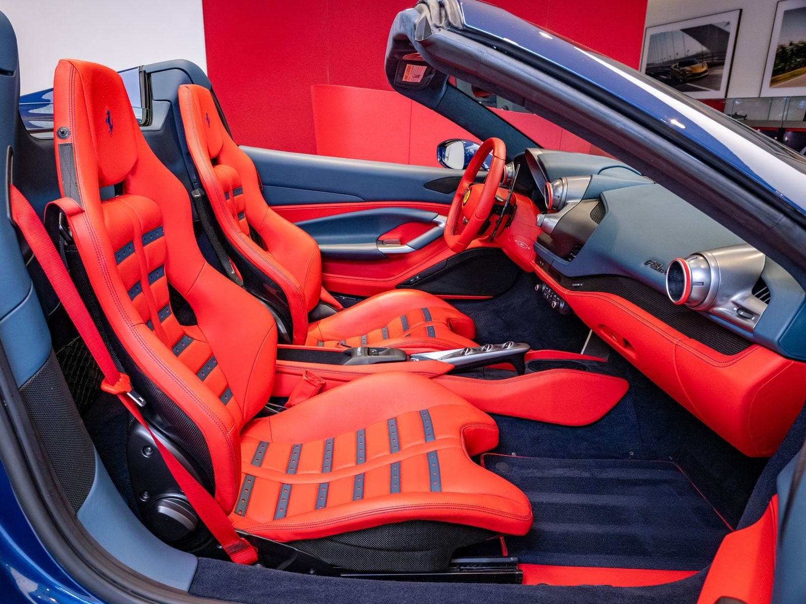 2022 Ferrari F8 Spider Base