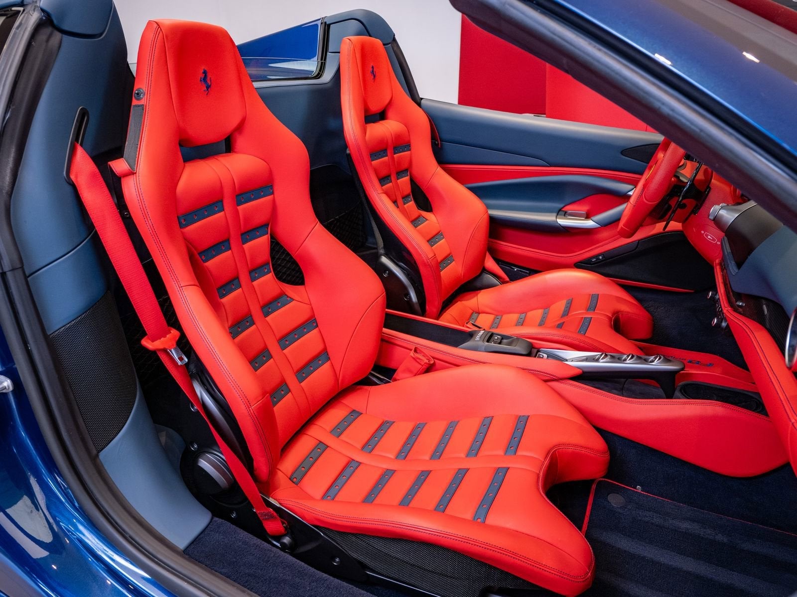 2022 Ferrari F8 Spider Base