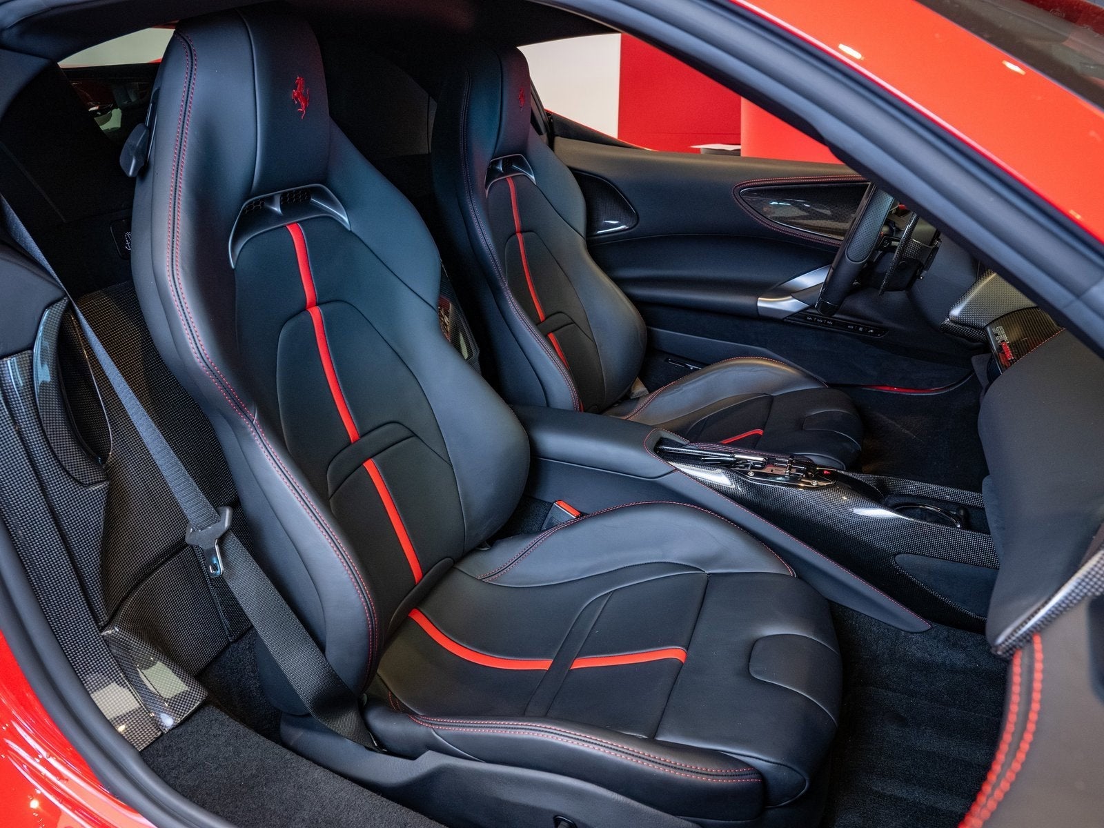 2021 Ferrari SF90 Stradale Base