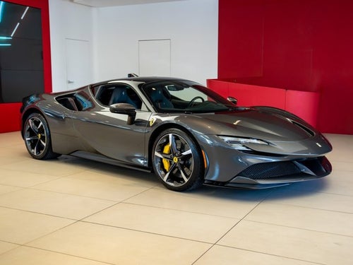 2023 Ferrari SF90 Stradale Base