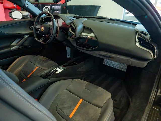 2023 Ferrari SF90 Stradale Base