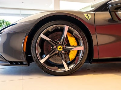 2023 Ferrari SF90 Stradale Base