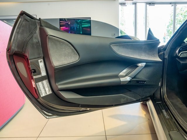 2023 Ferrari SF90 Stradale Base