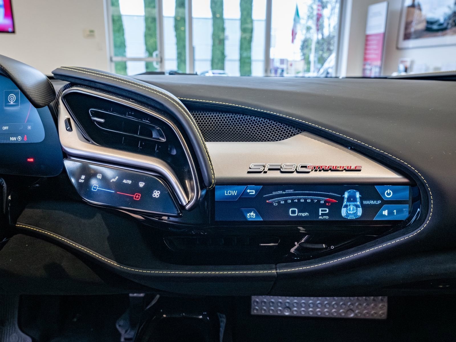 2022 Ferrari SF90 Stradale Base