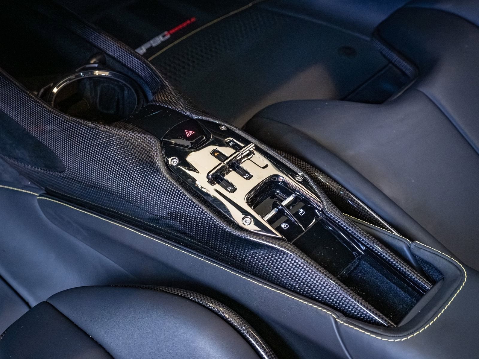 2022 Ferrari SF90 Stradale Base