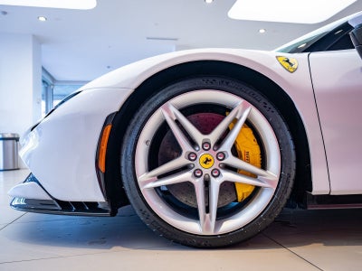 2022 Ferrari SF90 Stradale Base
