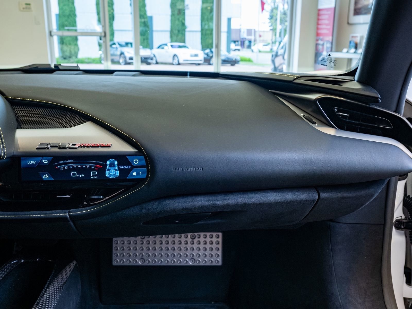 2022 Ferrari SF90 Stradale Base