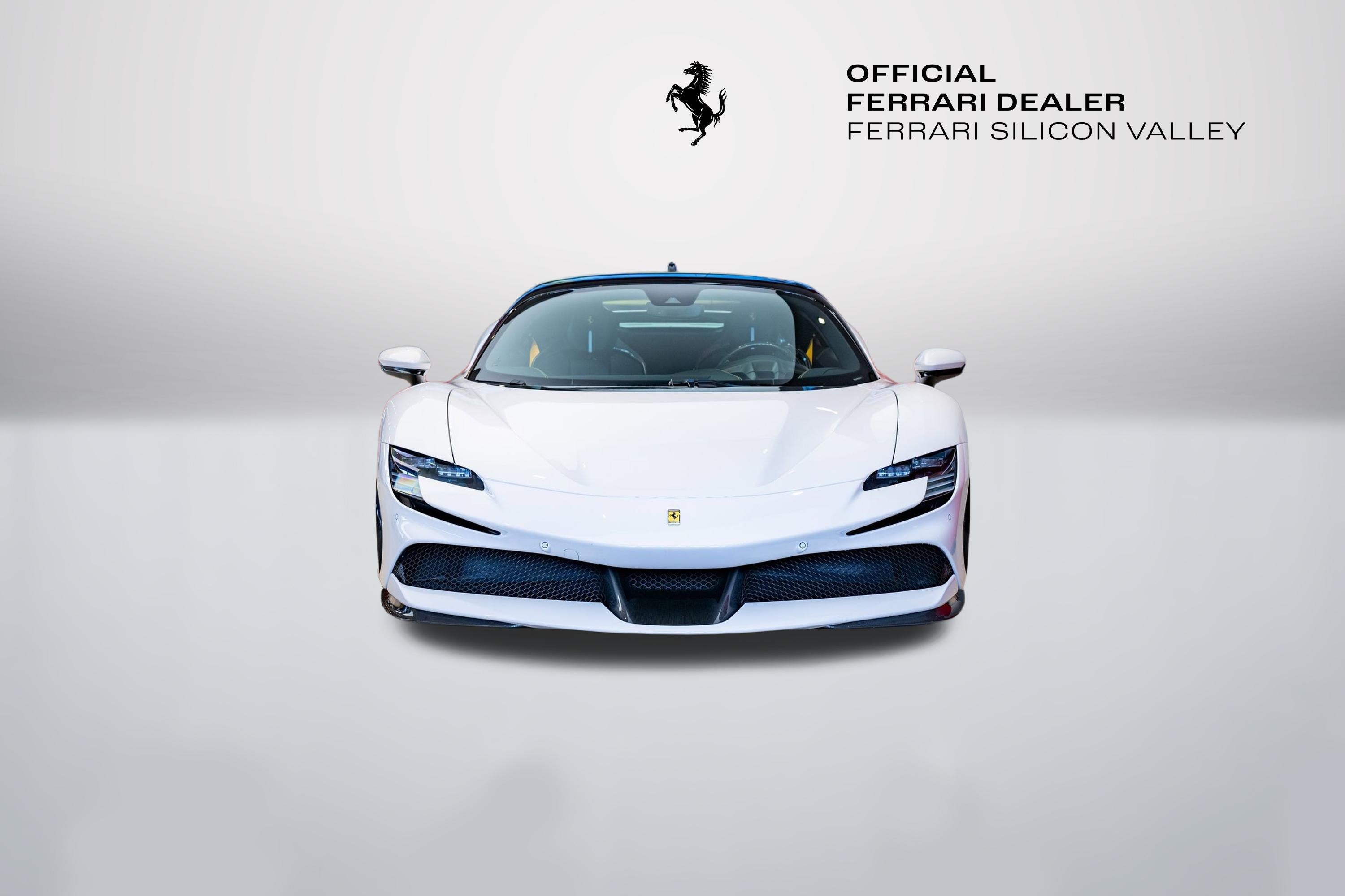 2022 Ferrari SF90 Stradale Base