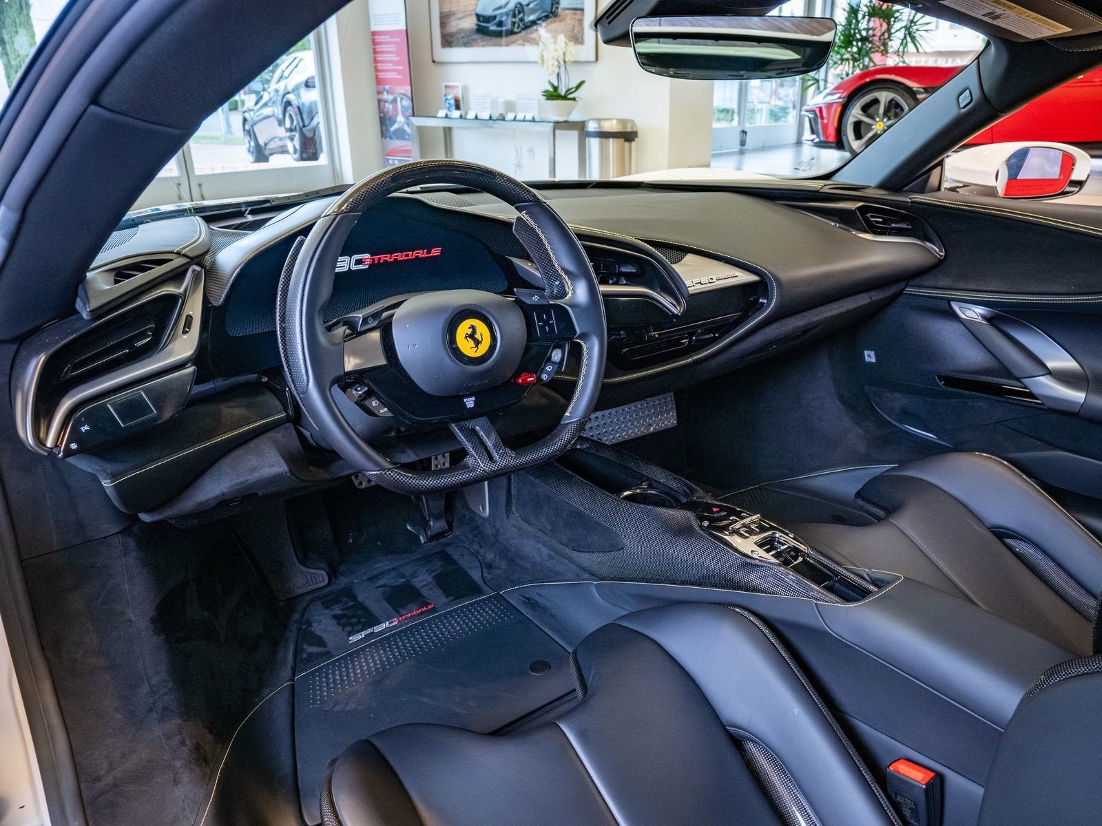 2022 Ferrari SF90 Stradale Base