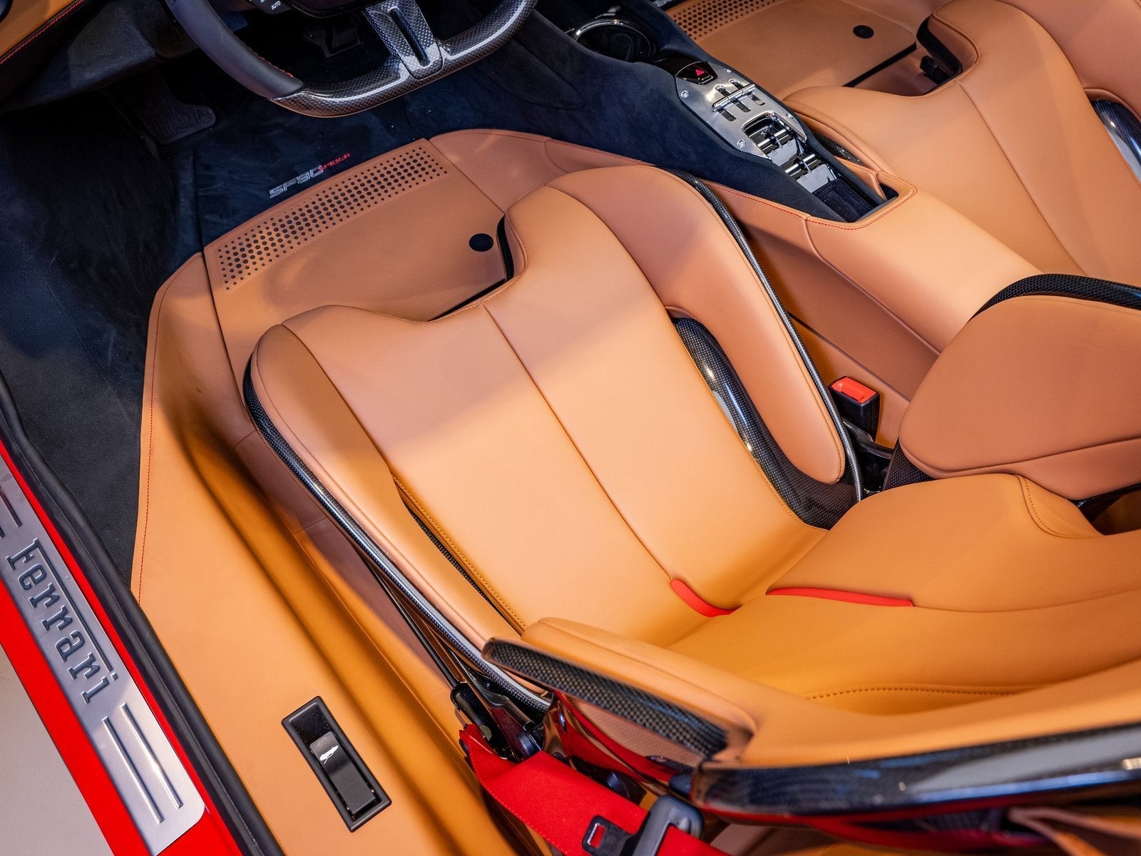 2025 Ferrari SF90 Spider Base