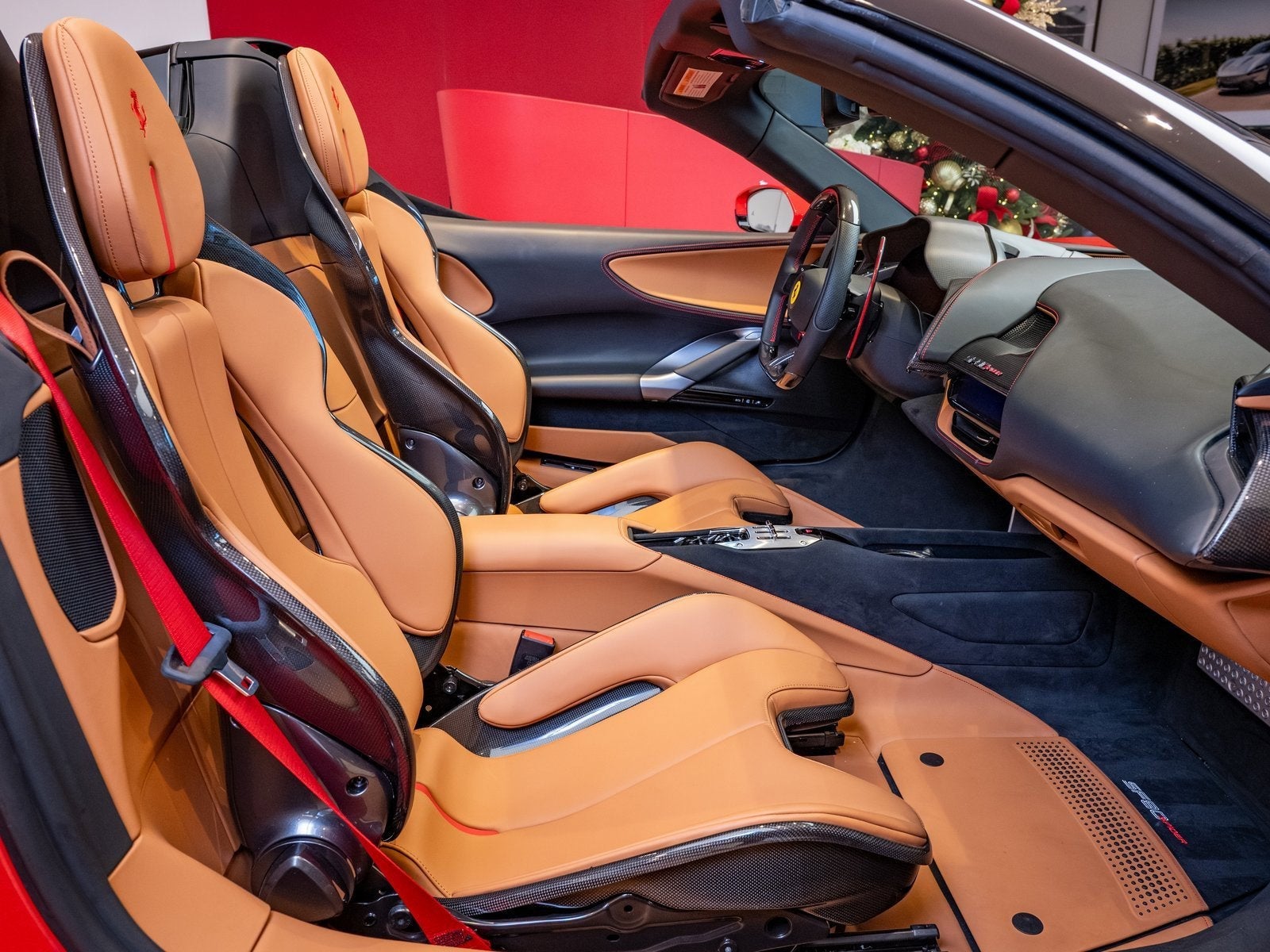 2025 Ferrari SF90 Spider Base