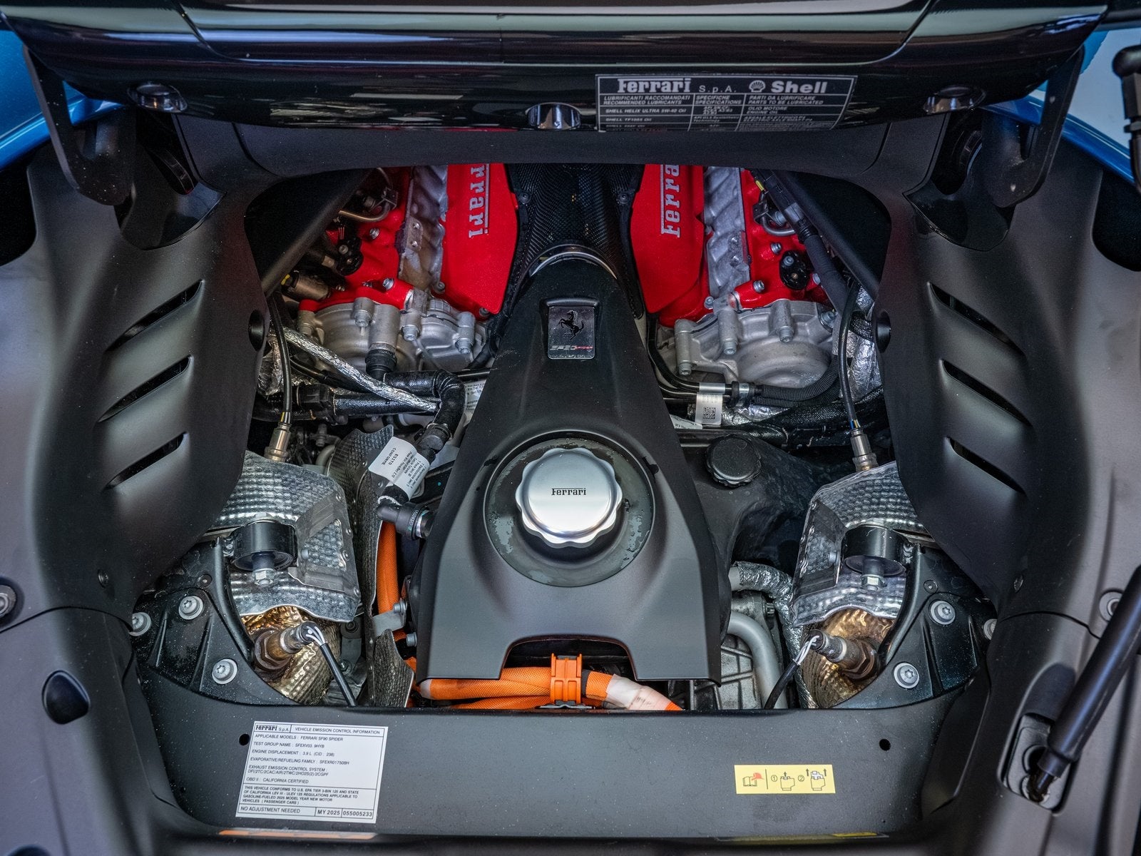 2025 Ferrari SF90 Spider Base