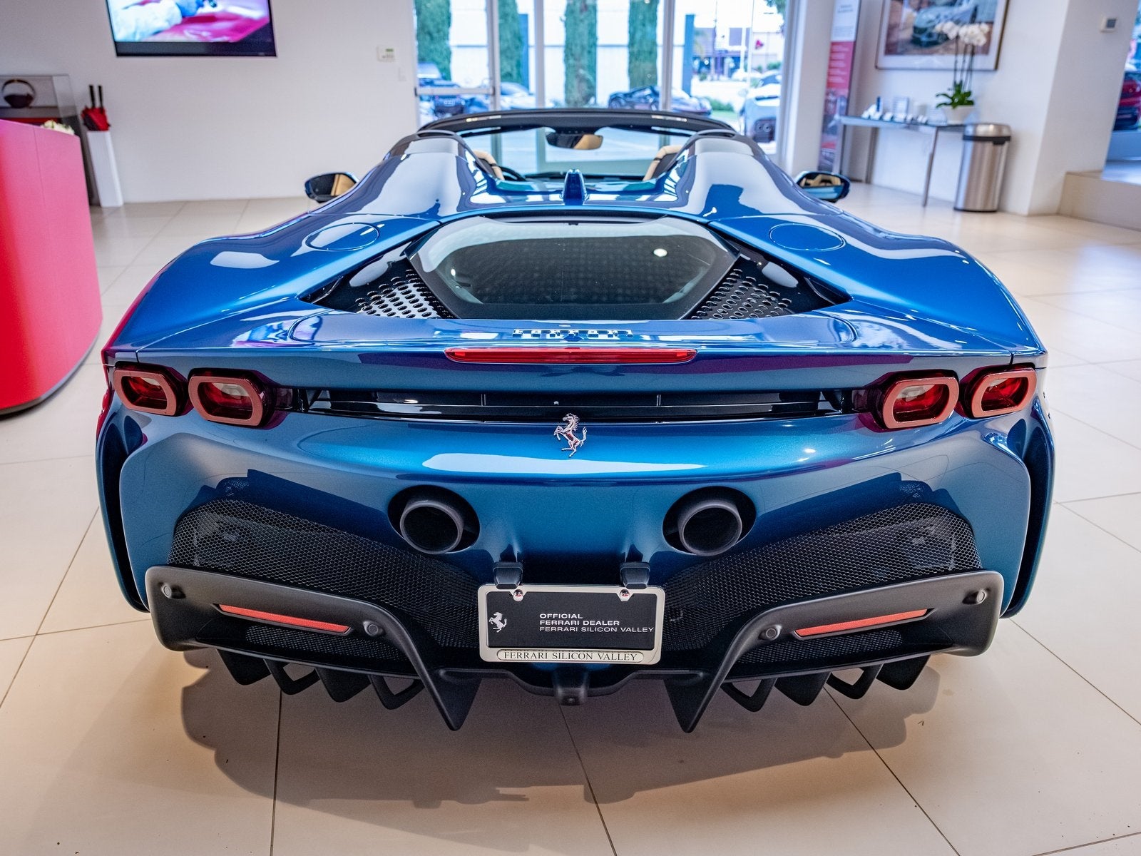 2025 Ferrari SF90 Spider Base