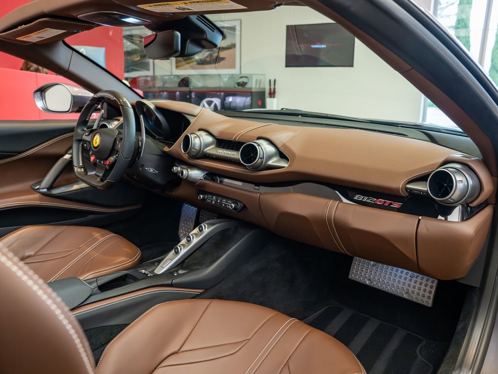 2022 Ferrari 812 GTS Base