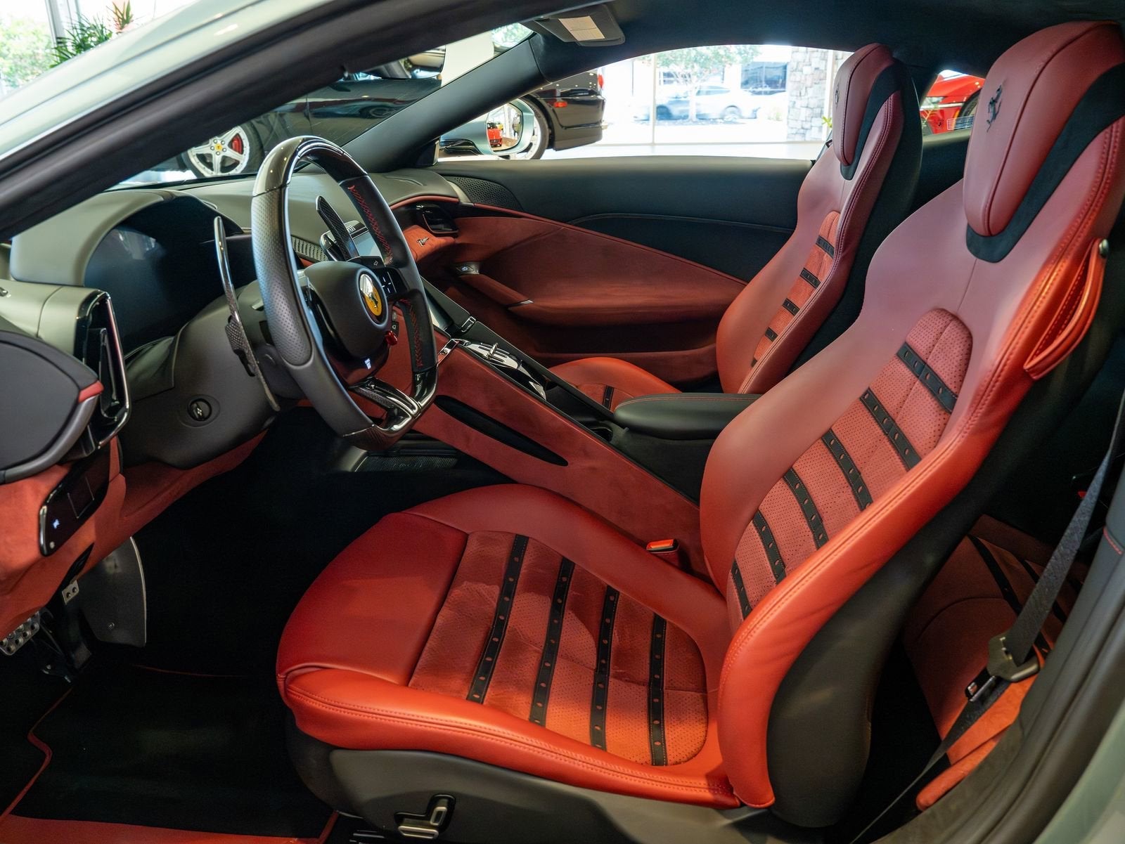 2023 Ferrari Roma Base