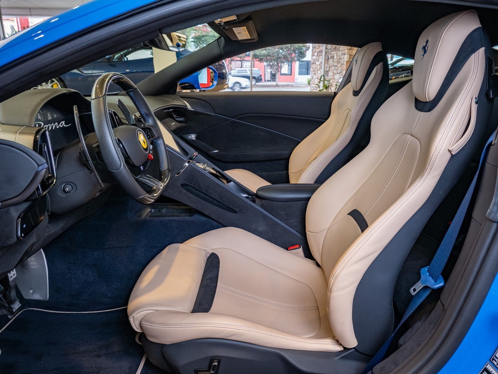 2023 Ferrari Roma Base