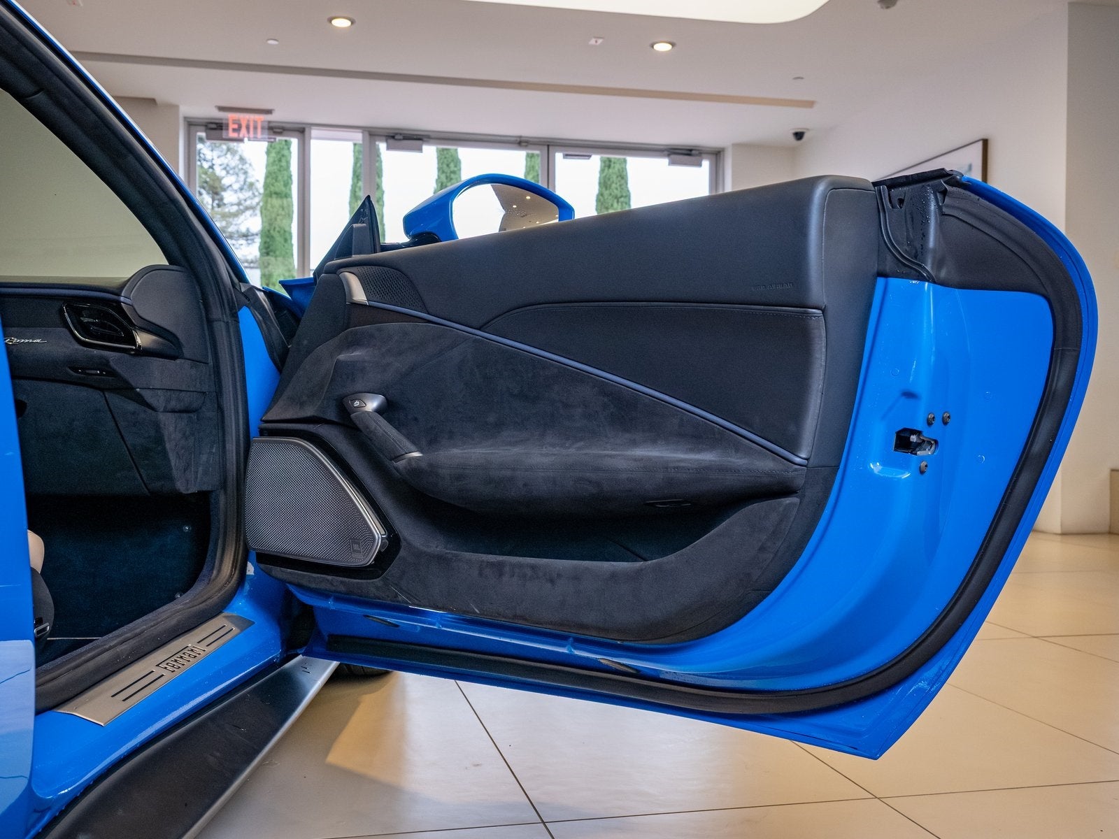 2023 Ferrari Roma Base