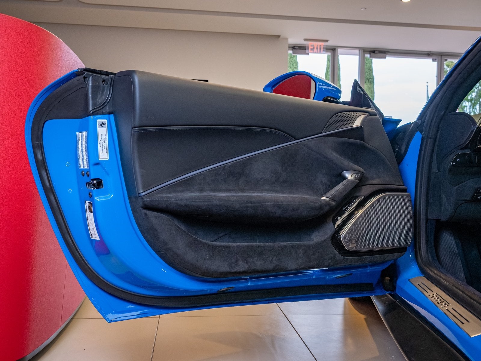 2023 Ferrari Roma Base