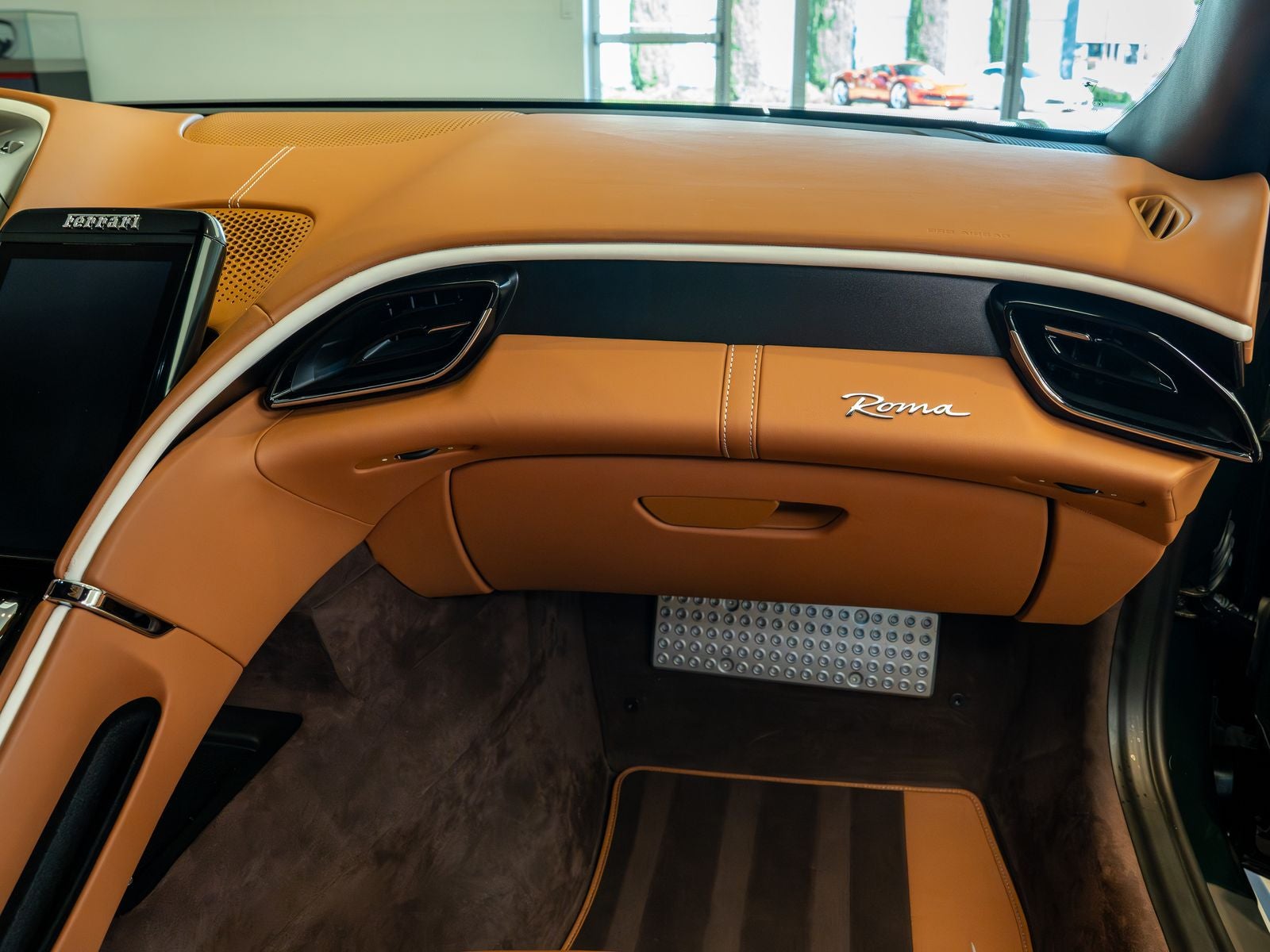 2024 Ferrari Roma Base