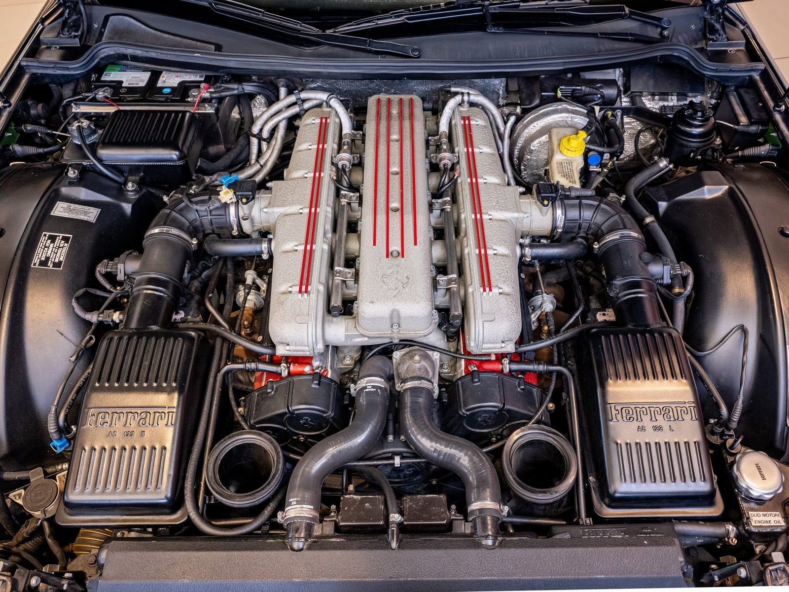 2001 Ferrari 550 Maranello Maranello