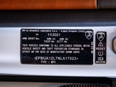 2022 Lamborghini Urus Base