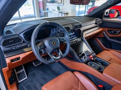 2022 Lamborghini Urus Base