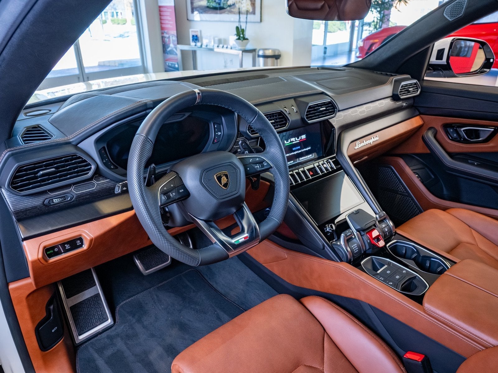 2022 Lamborghini Urus Base