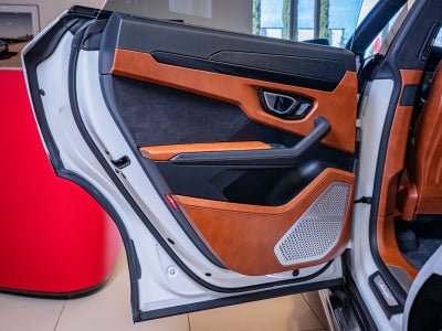 2022 Lamborghini Urus Base