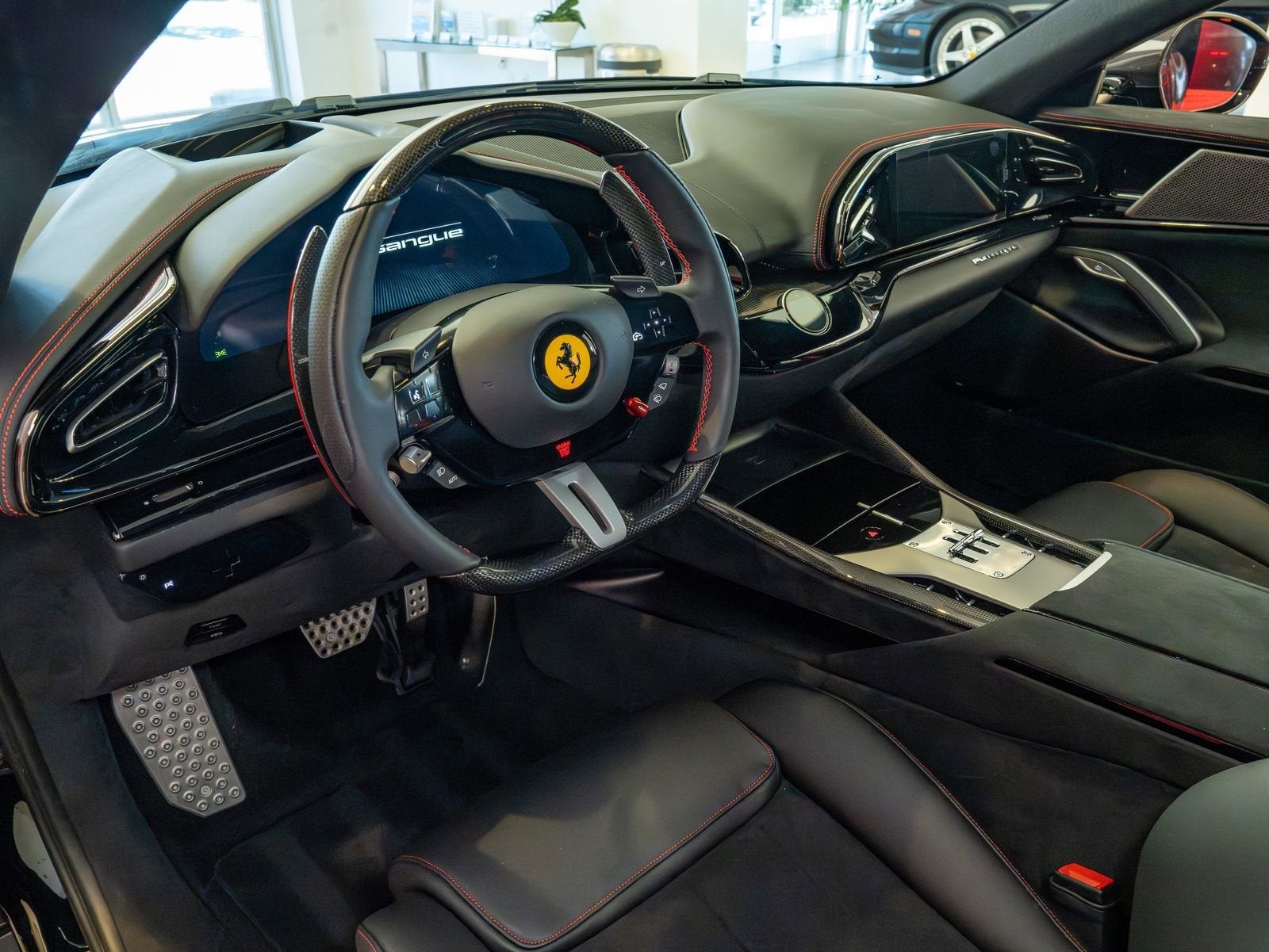 2025 Ferrari Purosangue Base