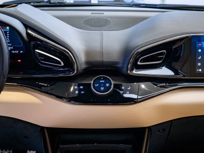 2025 Ferrari Purosangue Base