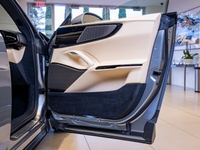 2025 Ferrari Purosangue Base