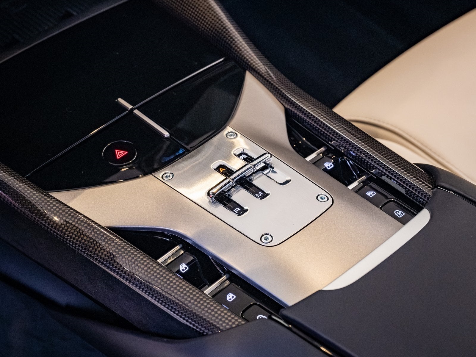 2024 Ferrari Purosangue Base