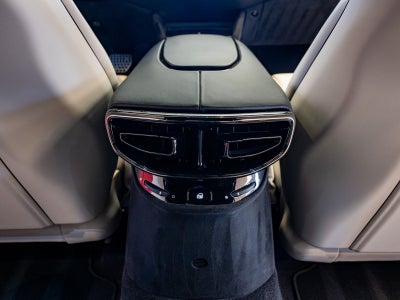 2024 Ferrari Purosangue Base