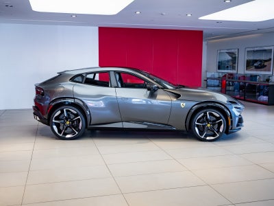 2024 Ferrari Purosangue Base